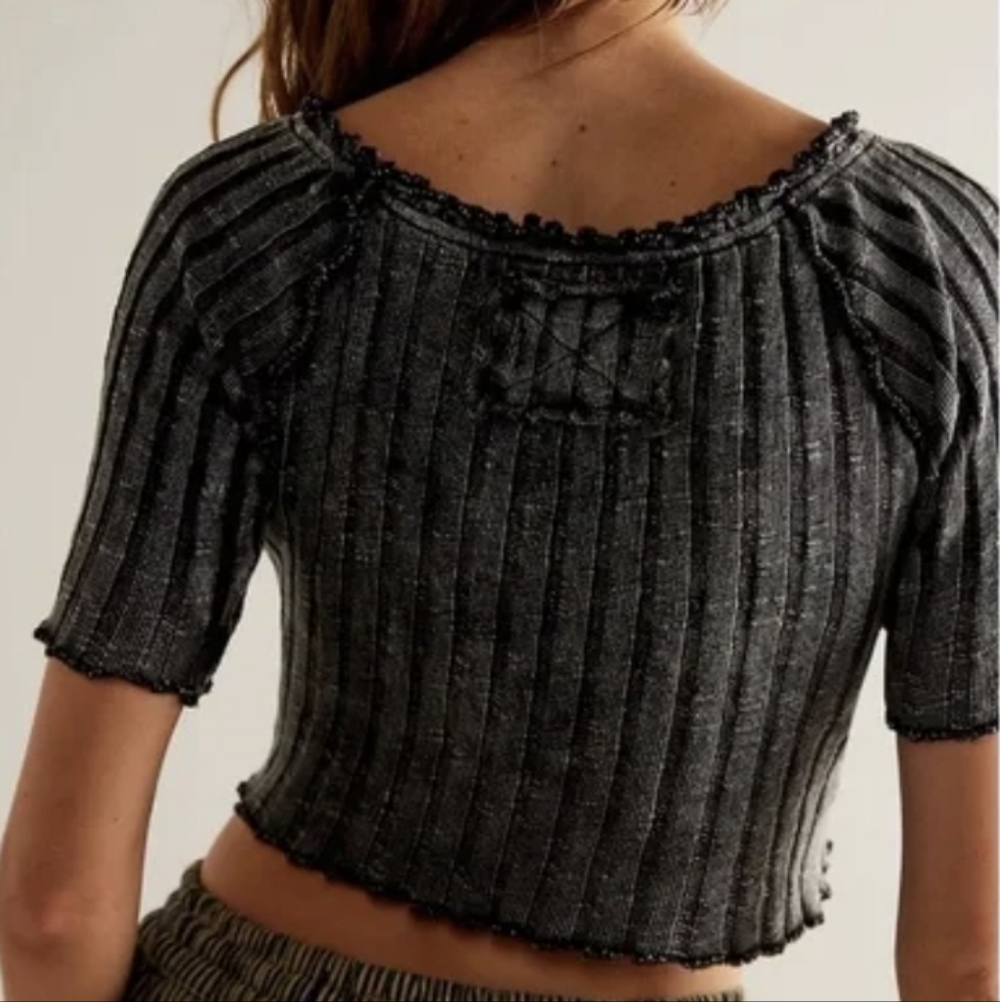Free People NWOT Meant To Be Tee in Black Heather sz XS - Picture 3 of 12